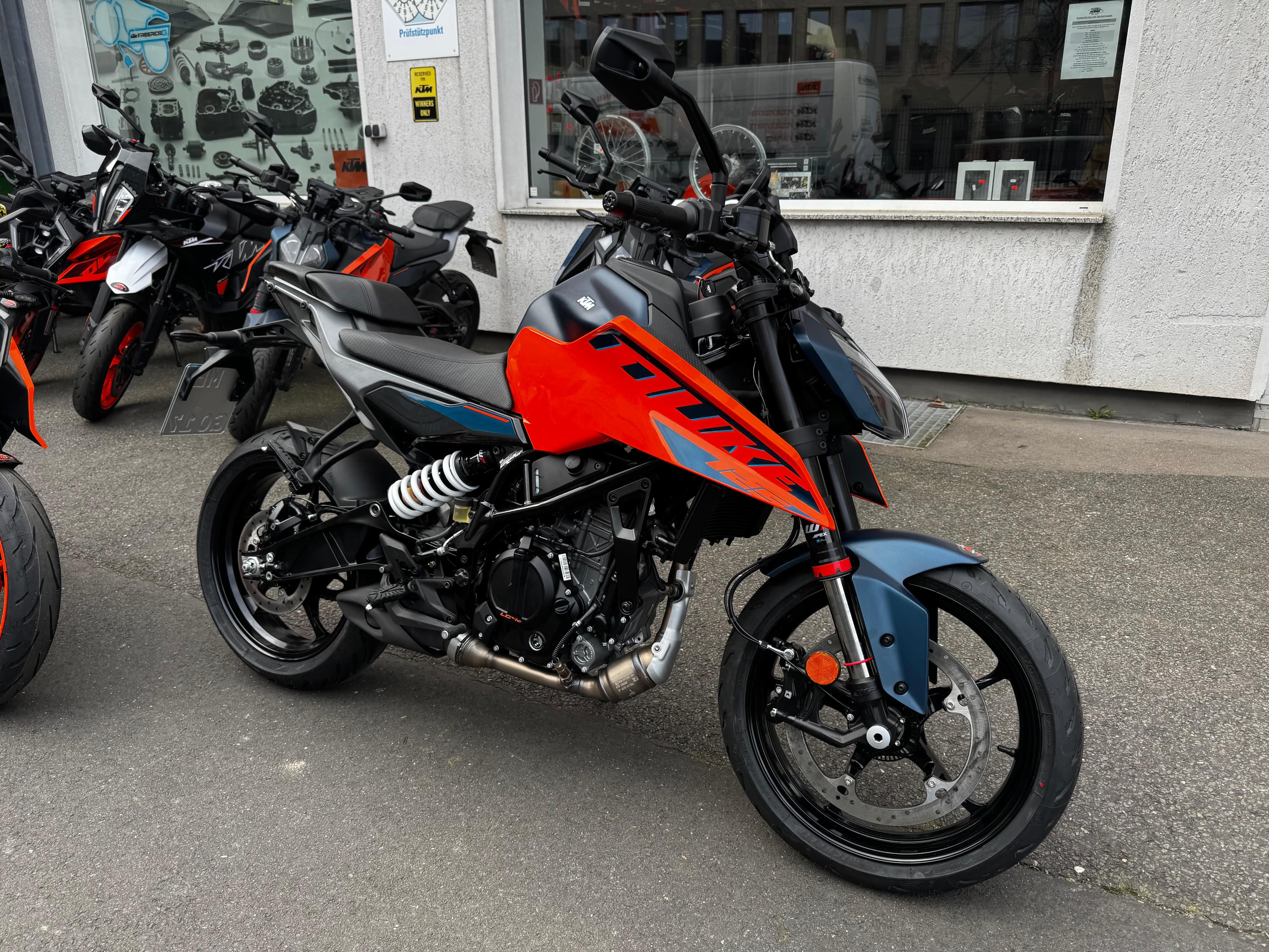 KTM Duke 125 (A1)